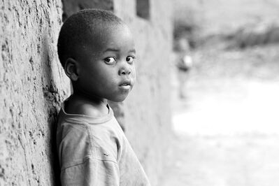 Keywords: portrait,child,kid,children,boy,african,staring to the side,Portrait drawing using charcoals with composition study - 48:03