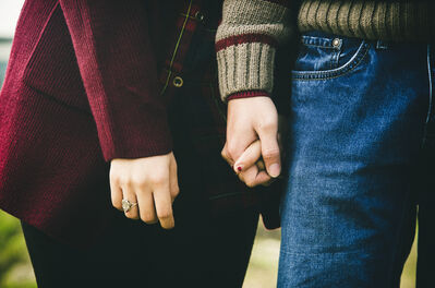 Keywords: couple,hands,hand,holding hand,purple,sweater,drawing two people hands using charcoal