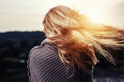 Keywords: beach,ocean,water,woman,back,hair,sun