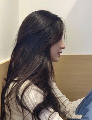 Keywords: long hair,hairs,girl,profile