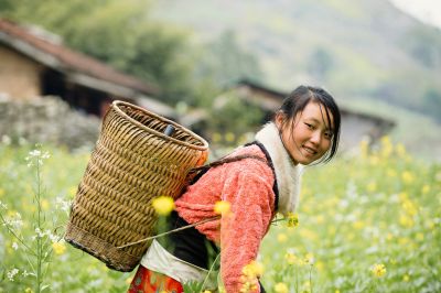 girl_outdoor_smile
