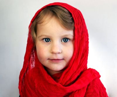 little girl-red scarf
