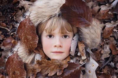 Keywords: leaf,leaves,girl,face,fur,brown,blonde