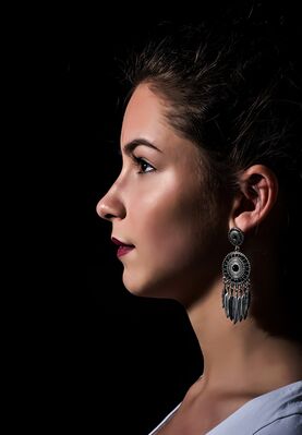 Keywords: girl,woman,youth,young,profile view