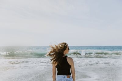 Keywords: beach,ocean,water,woman