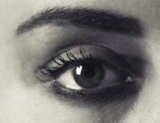 woman-186712-only_eye.jpg