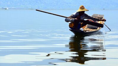 fisherman-2986332_1920.jpg