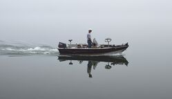 foggy-morning-fisherman-2494910_1920.jpg