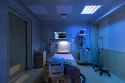 miniwiz-created-hospital-ward-trash.jpg