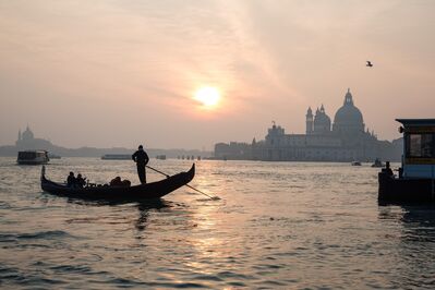 Keywords: venice,boat,water