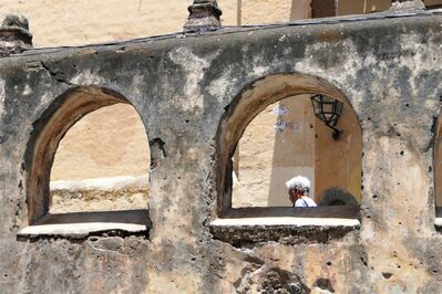 Keywords: texture,white hair,man,wall