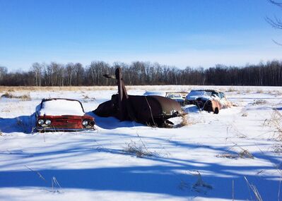 Keywords: abandoned,car