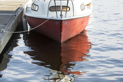 Keywords: boat,reflection,water