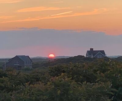 Keywords: sky,sunrise,houses,foliage,bushes,green,grey,yellow