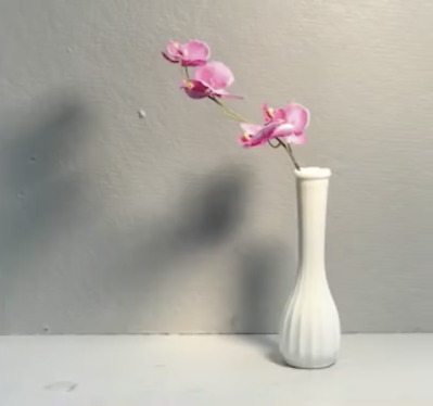 Keywords: drawing flowers in a vase using vine charcoal