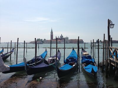 Keywords: boats,blue boats,harbor,boat