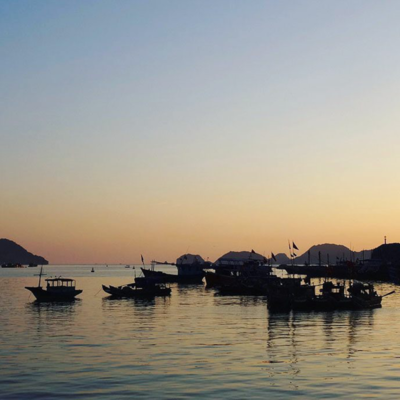 Keywords: painting a quiet harbor at sunriser,boats,sunrise