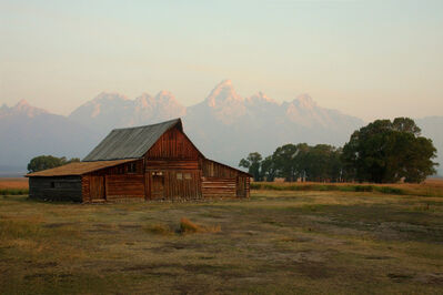 Keywords: How to paint a landscape with a barn with watercolor,mountains,field,summer