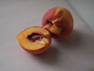 Keywords: sliced peach,peach and a half