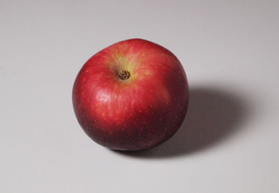 Keywords: Painting of a red apple,apple,red