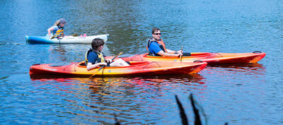 Keywords: Boston,Charles River,boating,water,reflection