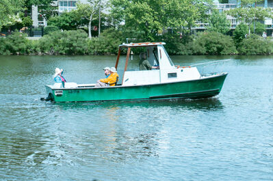 Keywords: Boston,Charles River,boating,water,reflection