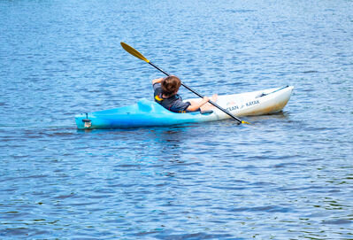 Keywords: Boston,Charles River,boating,water,reflection