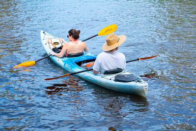 Keywords: Boston,Charles River,boating,water,reflection