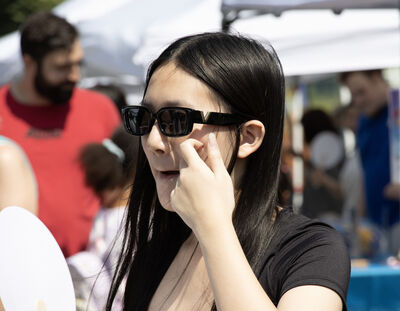 girl_sunglasses2
