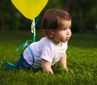 Keywords: child,boy,yellow