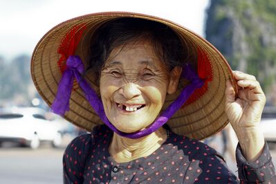 woman-1162081
Keywords: old womna,vietnamese,hat