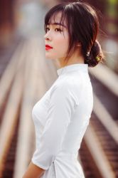 woman-6573868_1920.jpg