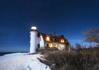 lighthouse-night_m
