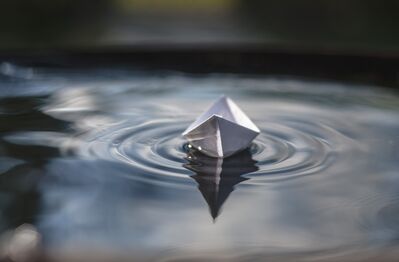 paper-boat_water_ripples
