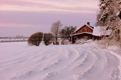 reference_snowy_house_sunrise
