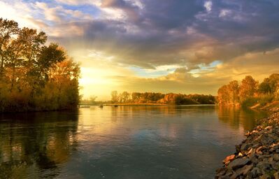 river
Keywords: sunset,autumn,river,water