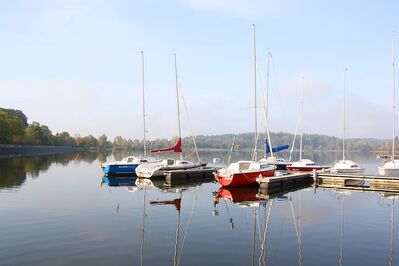 Keywords: boats,harbor,reflections