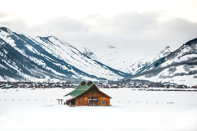 Keywords: snow mountains house